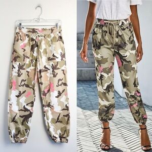 Women's Elastic Waist Neon Camo Joggers camouflage cargo pants tapered M New